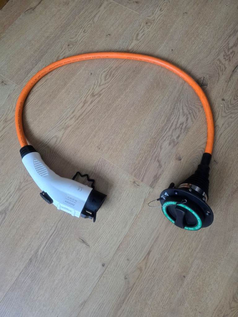  EV Charger Adapter Charging Cable Type2 Inlet to Type1 Plug Flexible 32A 1 Phase - RRP £198.00