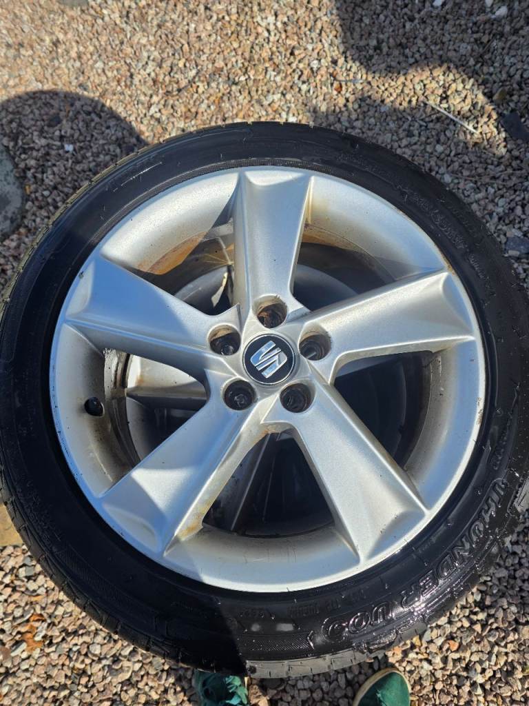 SEAT Ibiza 16" alloys. *** £50 if gone this weekend***