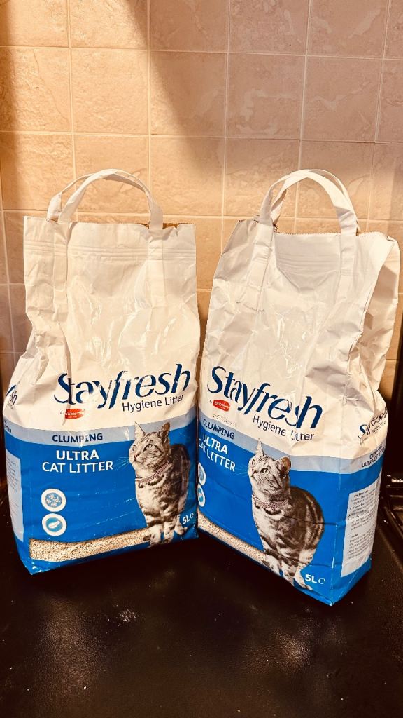 Bob Martin Clumping Cat Litter - Free