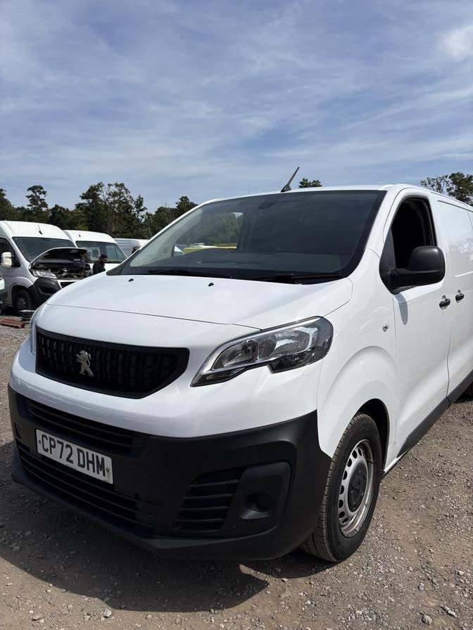 2022 Peugeot Expert 1000 1.5 BlueHDi 100 Professional Premium Van PANEL VAN DIESEL Manual