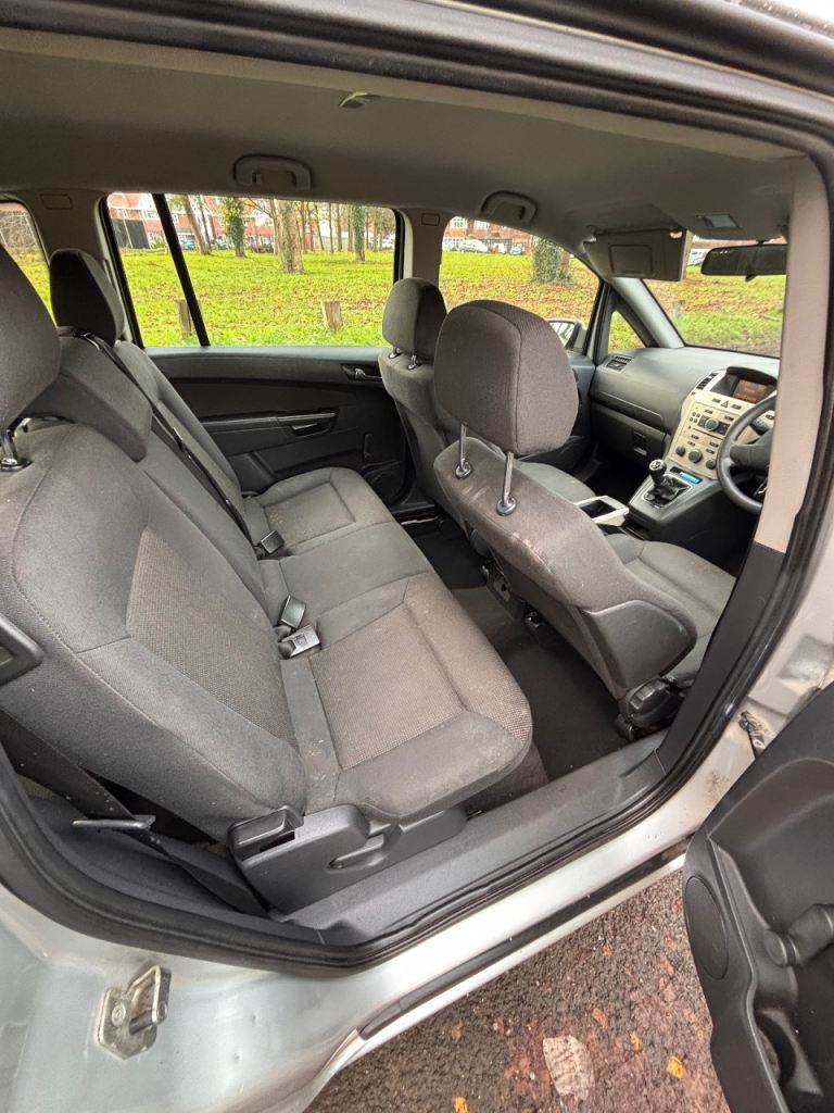 2009 1.6 PETROL VAUXHALL ZAFIRA 7 seater MPV for sale
