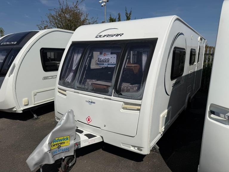 Lunar Quasar 524 Side Dinette Full Rear Bathroom