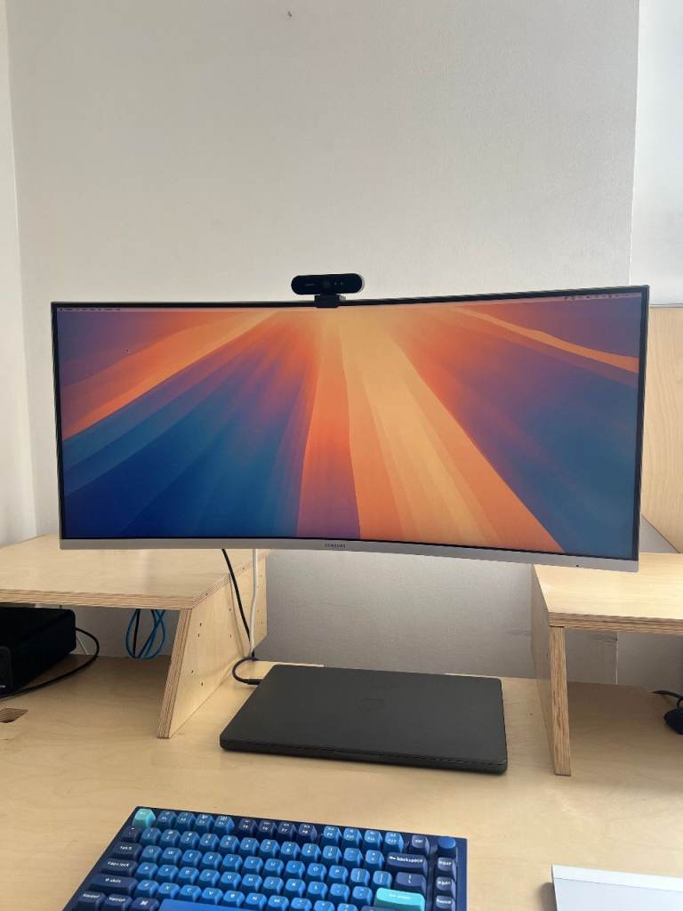 Samsung curved monitor 34