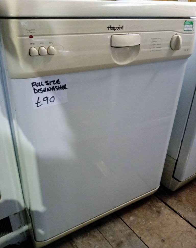 HOTPOINT FULL SIZE DISHWASHER 