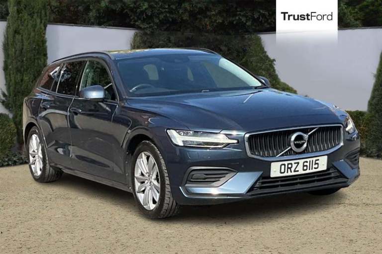 2019 Volvo V60 2.0 D3 Momentum**PARKING SENSORS - SAT NAV - LANE ASSIST - HEATED SEATS - P Estate...