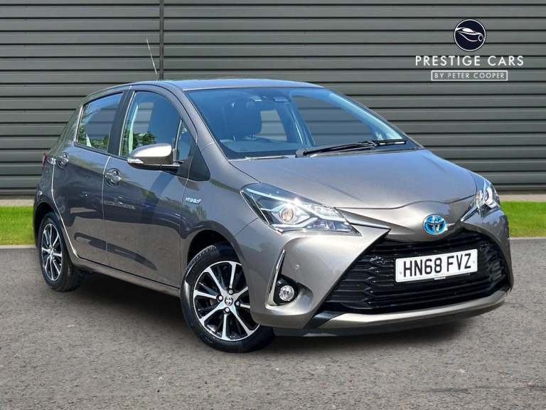 2018 Toyota Yaris 1.5 VVT-h Icon Tech E-CVT Euro 6 (s/s) 5dr HATCHBACK Petrol/Electric Hybrid Aut...
