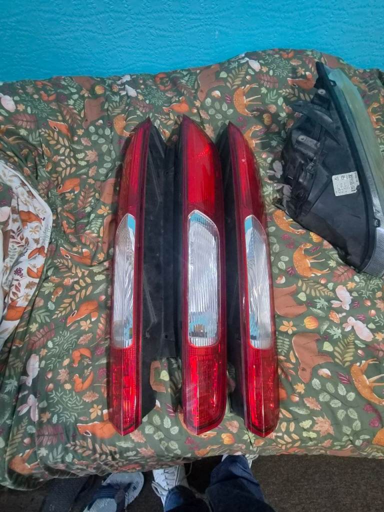 Ford Focus Spare Rear Lights & Head Light