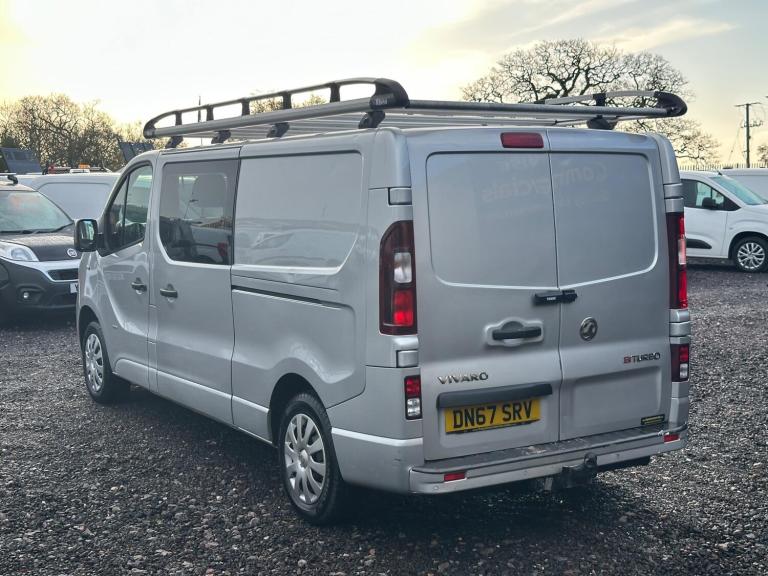 2017 Vauxhall Vivaro 1.6 CDTi 2900 BiTurbo ecoTEC Sportive Crew Van L2 H1 Euro 6 (s/s) 5dr (6 Se ...