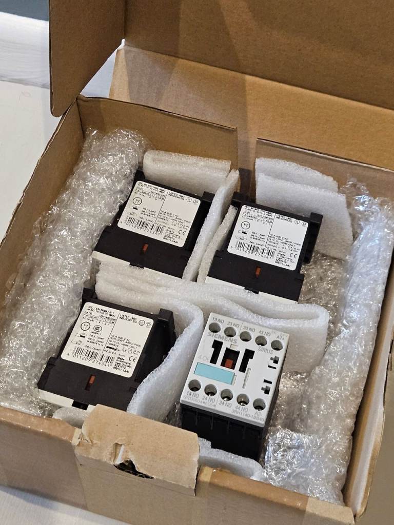 Siemens Contactors – 3RH1140-1BB40 (Box of 4)
