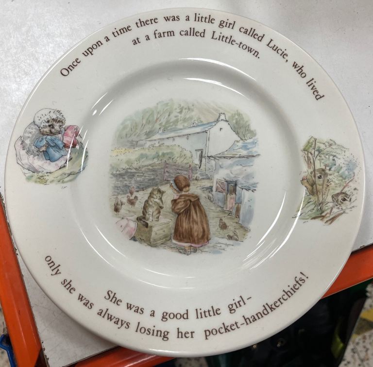 Wedgwood Mrs. Tiggy-Winkle Children's Plate – Good Condition