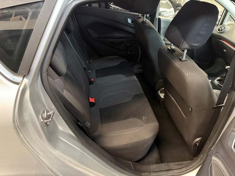 FORD FIESTA 1.3 Zetec 2013