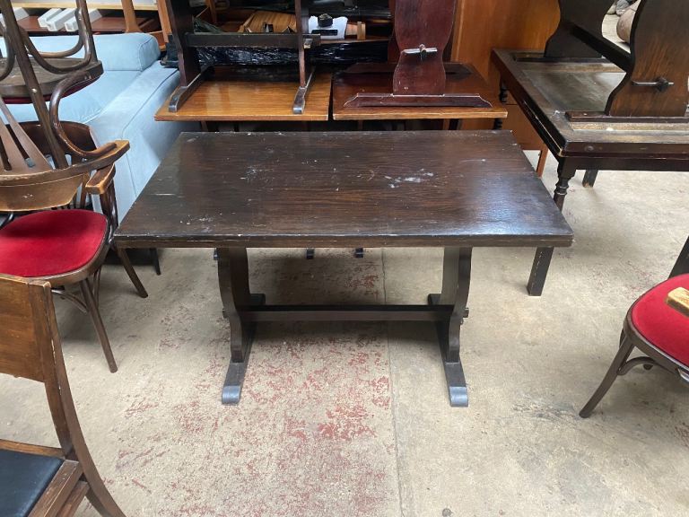  2 X OAK DINING TABLES 120Cm X 69Cm EX PUBLIC HOUSE ,IDEAL FOR XMAS ,DELIVERY