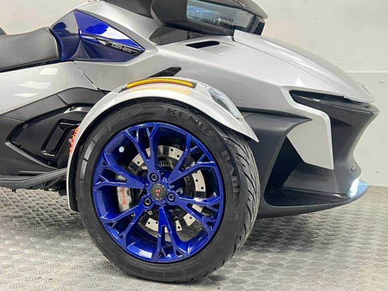 2022 72 CAN-AM SPYDER RT LIMITED SEMI AUTOMATIC TRIKE 