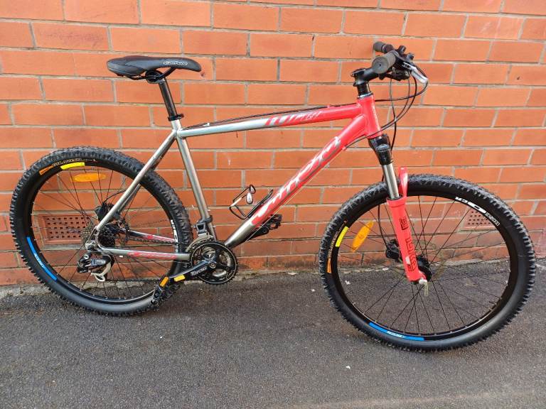 Carrera Fury Mountain , City Bike- lightweight aluminium frame , Hydraulic brake