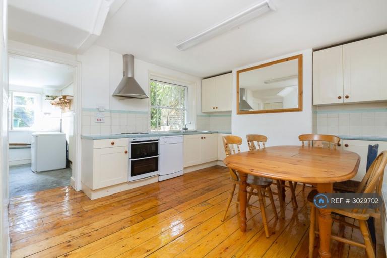 6 bedroom house in Nettleton Road, London, SE14 (6 bed) (#3029702)