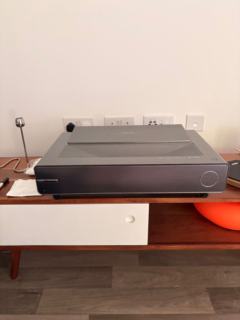 Hisense PX1- PRO