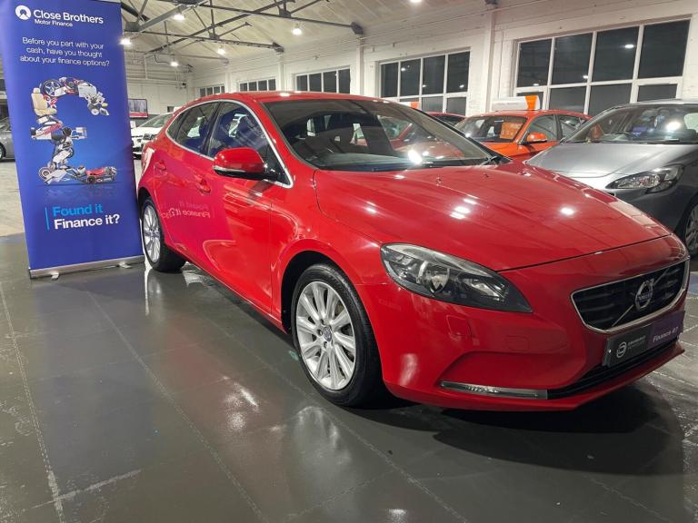 2014 Volvo V40 1.6 D2 SE Nav Euro 5 (s/s) 5dr HATCHBACK Diesel Manual