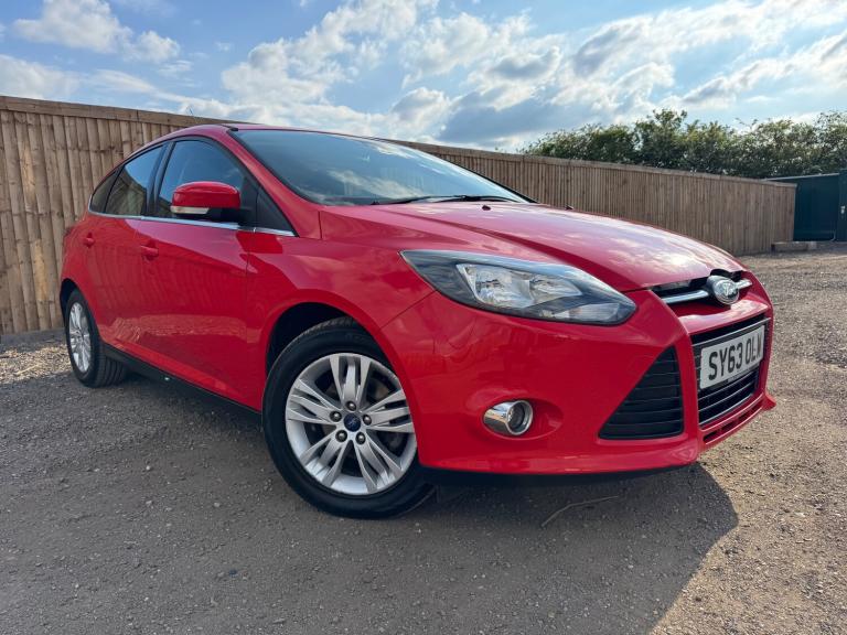 2013 Ford Focus 1.6 Titanium Navigator Hatchback 5dr Petrol Powershift Euro 5
