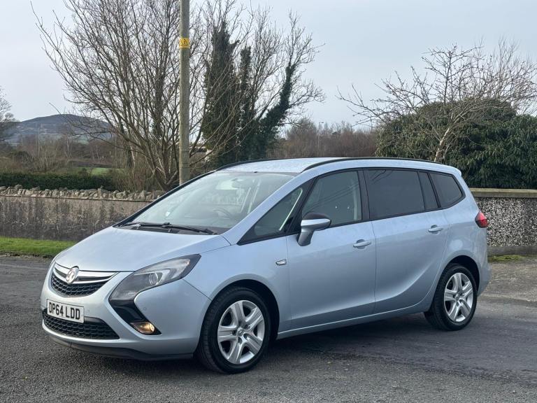 ** 7 SEATER ** 2015 Vauxhall Zafira petrol 