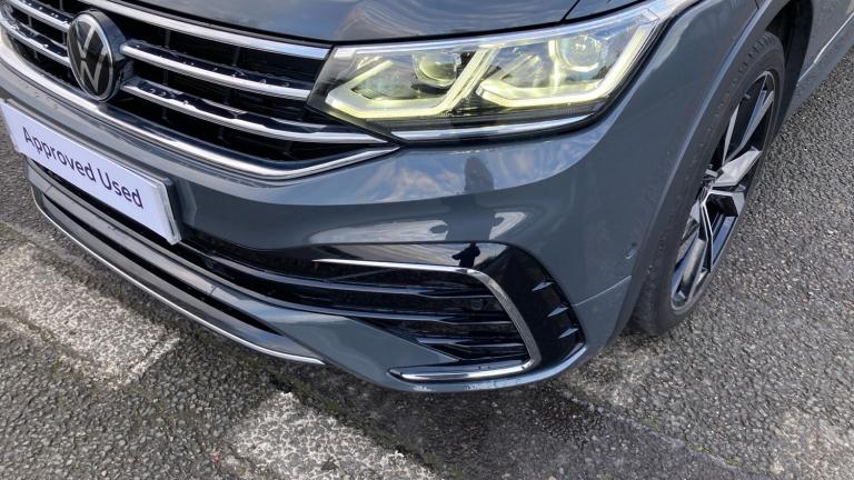 2021 Volkswagen Tiguan 2.0 TDI 4Motion R-Line 5dr DSG Diesel Estate Estate Diesel Automatic