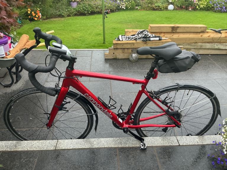 Cannondale Red Road Bike – Good Condition, Ready to Ride