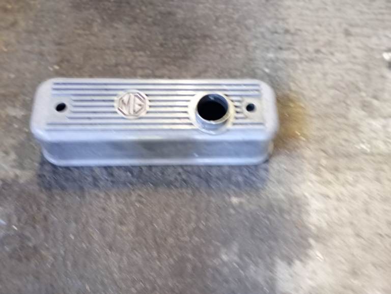 MG B series engine alloy rocker cover