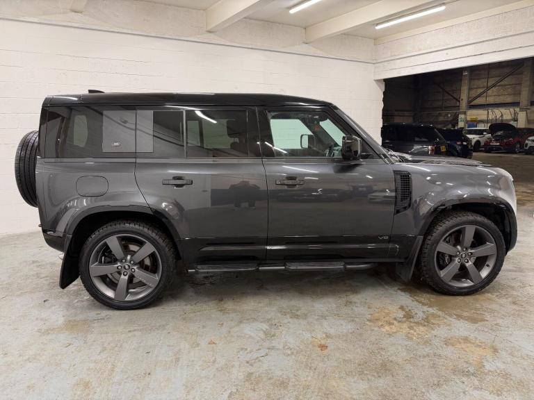 2022 Land Rover Defender 110 5.0 P525 V8 Auto 4WD Euro 6 (s/s) 5dr ESTATE Petrol Automatic