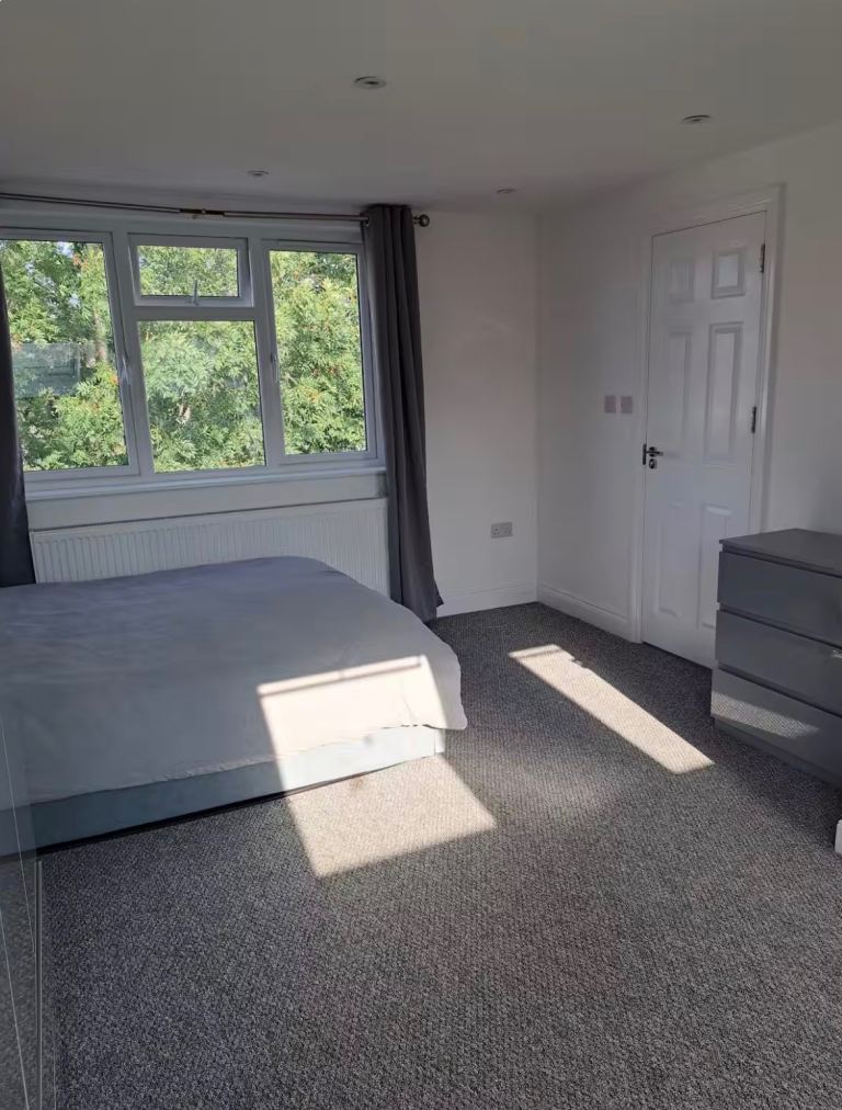Rooms Available 