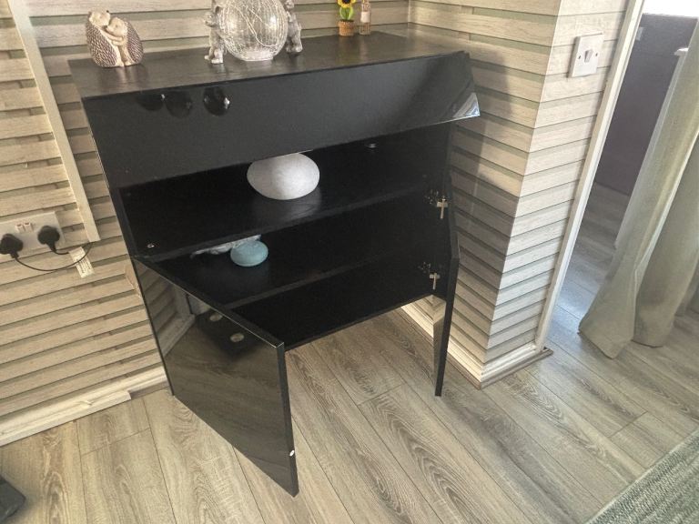 Floating shelf FREE