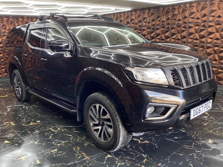 2017 Nissan Navara 2.3 Navara Tekna dCi Auto 4WD 5dr SUV Diesel Automatic