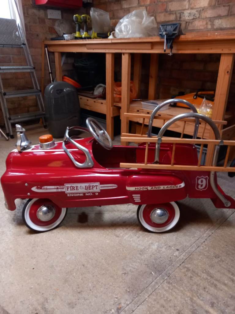 Pedal car Fire engine Vintage 