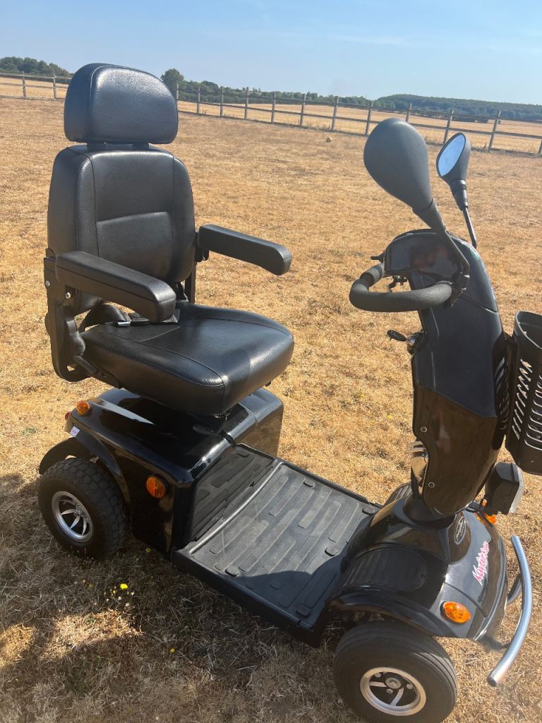 Freerider  8mph mobility scooter good condition 