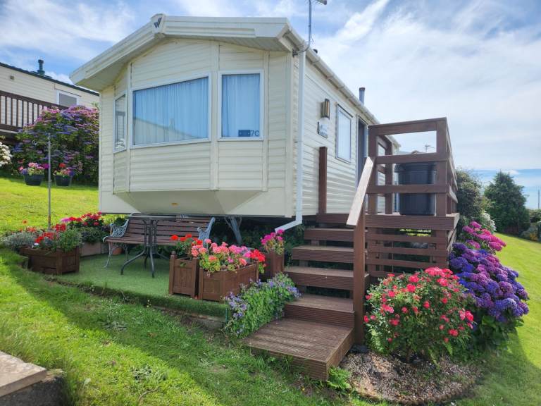 2019 Willerby Rio Gold 28x12 sited caravan in Clevedon overlooking the channel