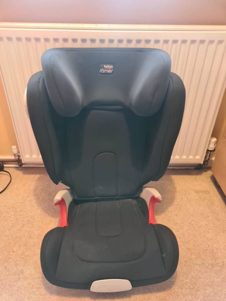 Car seat for children 15-36kg