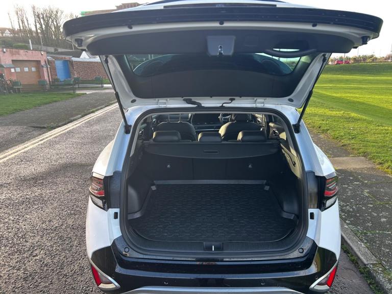 2022 Kia Sportage 1.6T GDi HEV 4 5dr Auto ESTATE PETROL/ELECTRIC Automatic