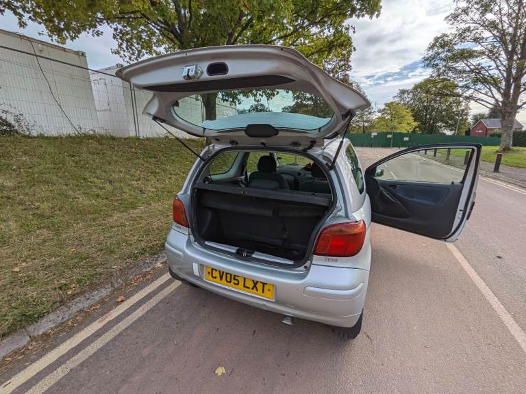 Toyota, YARIS, Hatchback, 2005, Manual, 998 (cc), 3 doors