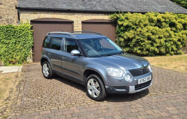 Skoda, YETI, Hatchback, 2012, Manual, 1968 (cc), 5 doors