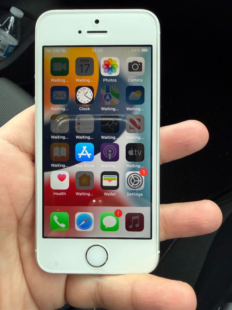 iPhone SE small version £40 no less can deliver for extra 