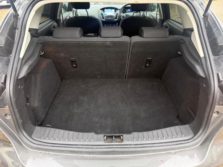 2017 Ford Focus 1.0 EcoBoost 125 Zetec Edition 5dr HATCHBACK PETROL Manual