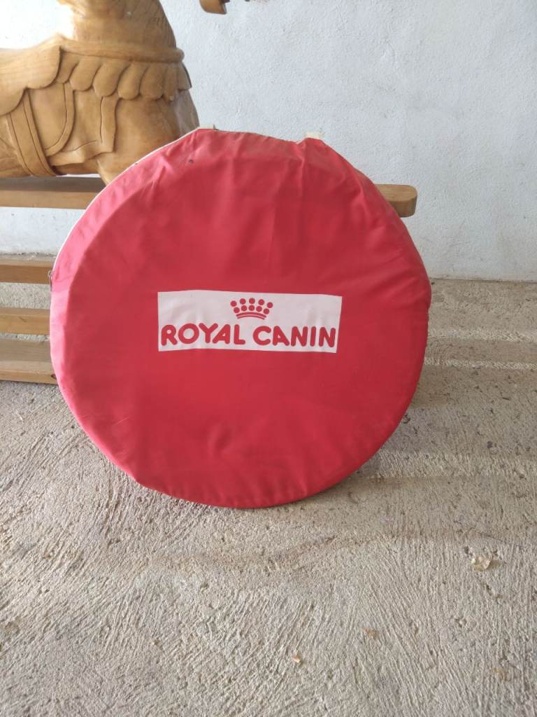Royal Canin dog agility tunnel 