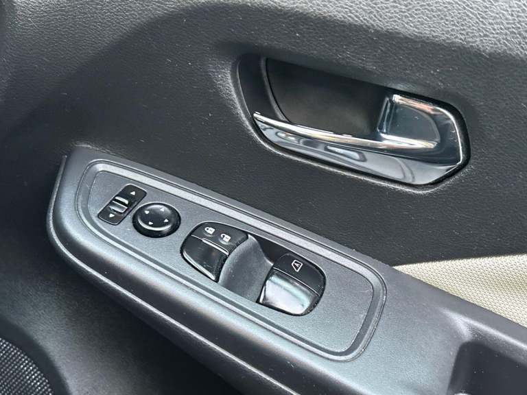 2019 Nissan Micra 1.0 IG Acenta Hatchback 5dr Petrol Manual Euro 6 (71 ps) Hatchback PETROL Manual