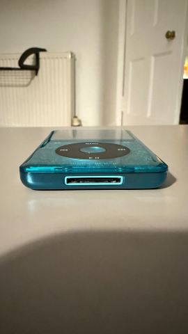 iPod Classic 6th gen - 256gb, new battery, all blue | in Dalry