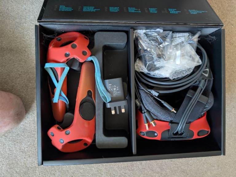 HTC Vive VR Headset Kit with Controllers, Base Stations & Tripod Stands