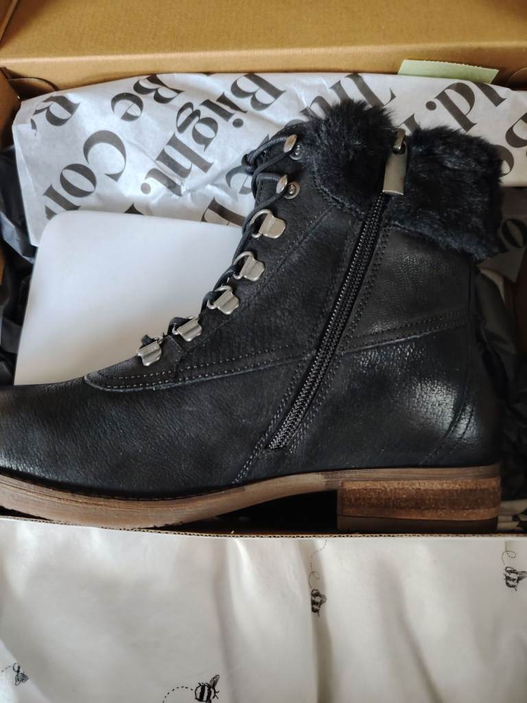 Hush Puppies EFFIE BOOT – Black, UK Size 5, Brand New