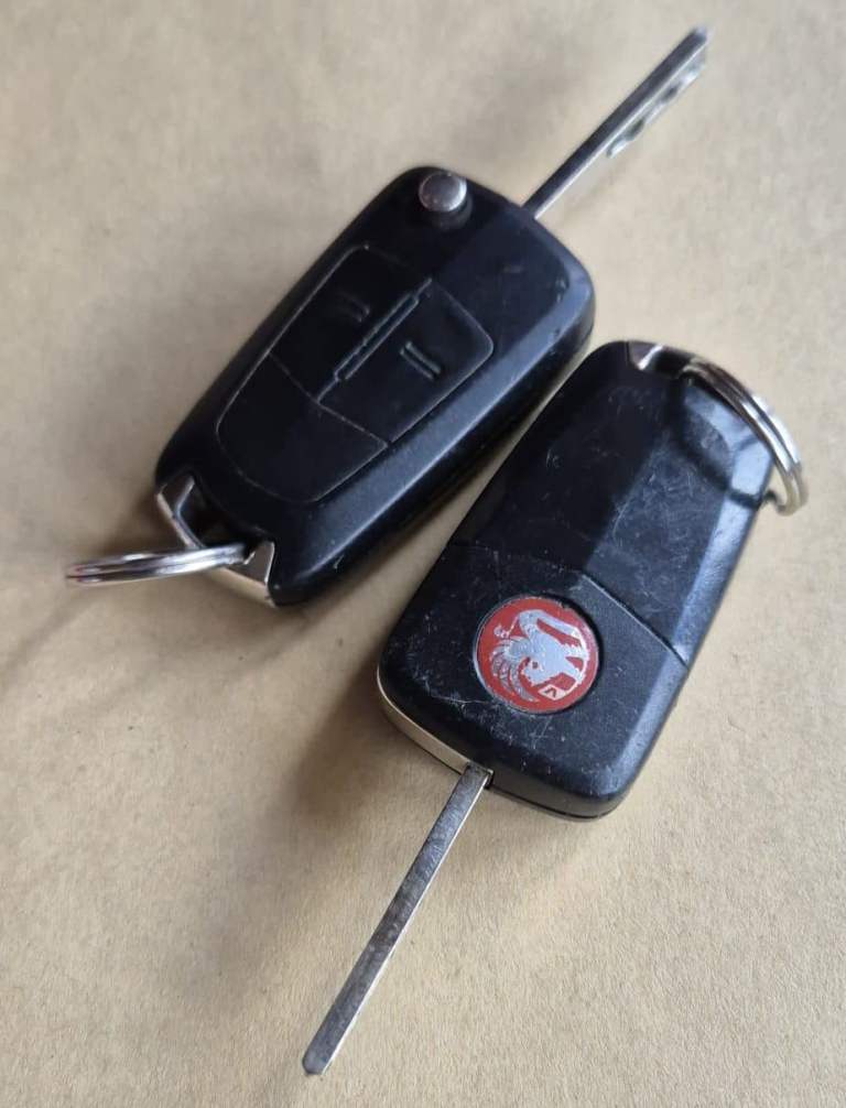 MOT: 21/10/2026. Owned since 2012. Low miles. Well cared for - 2007 Vauxhall Vectra Exclusiv 1.8