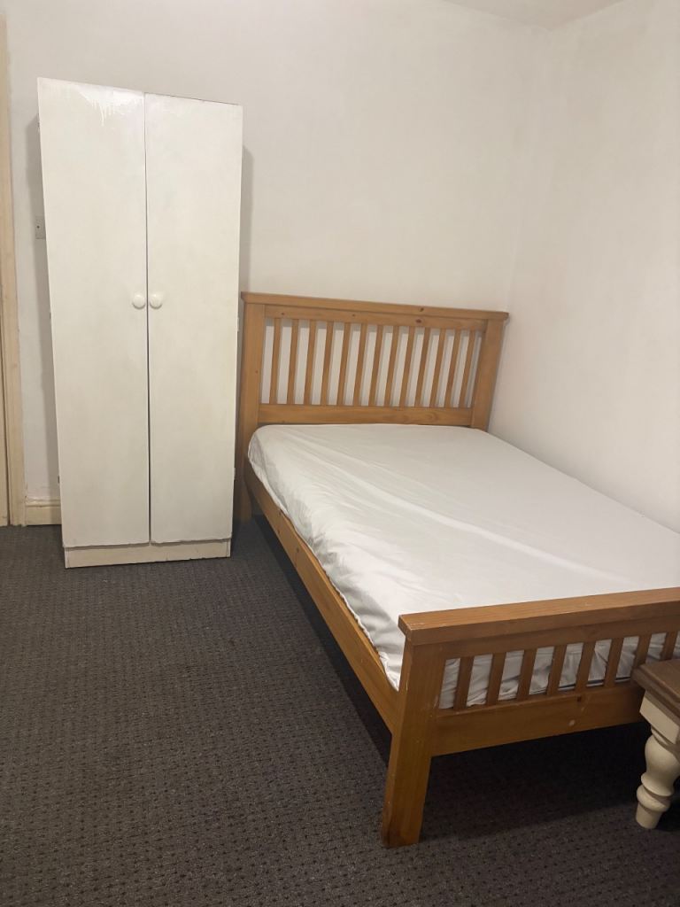 Room to let 