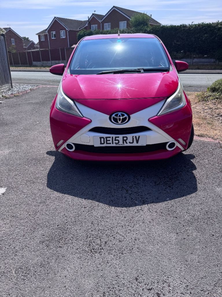 Toyota, AYGO, Hatchback, 2015, Manual, 998 (cc), 5 doors