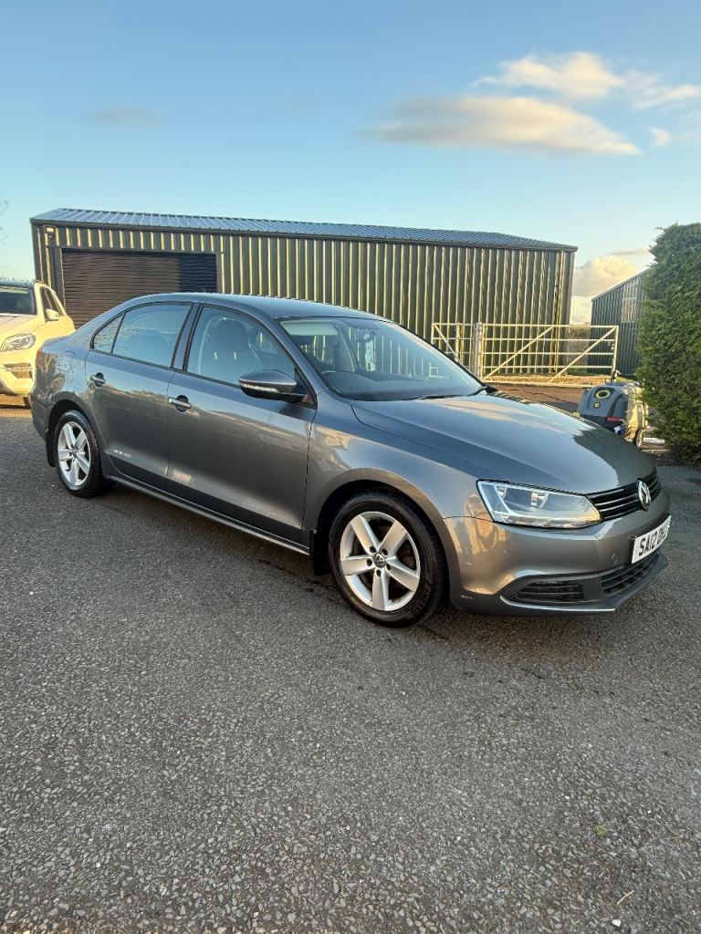 Volkswagen Jetta, full years mot, £20 road tax, cheap insurance 