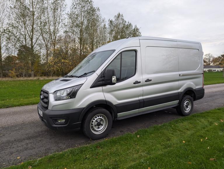 2024 FORD TRANSIT 350 AWD - ALL WHEEL DRIVE L2 MWB H2 AIR CON ONLY 2200 MILES