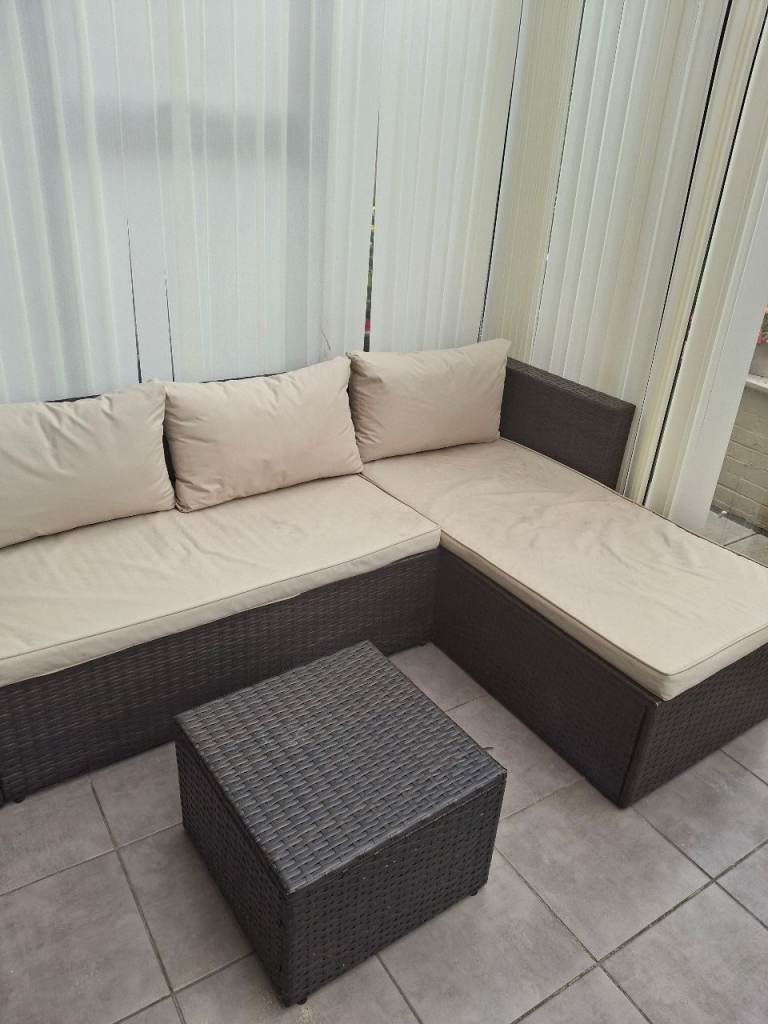 Rattan patio set